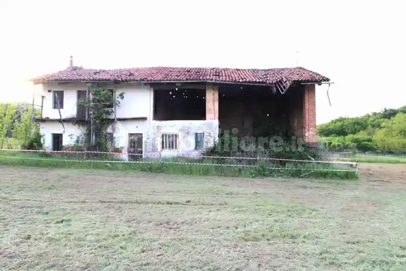 Rustico - Casale in vendita a Pocapaglia