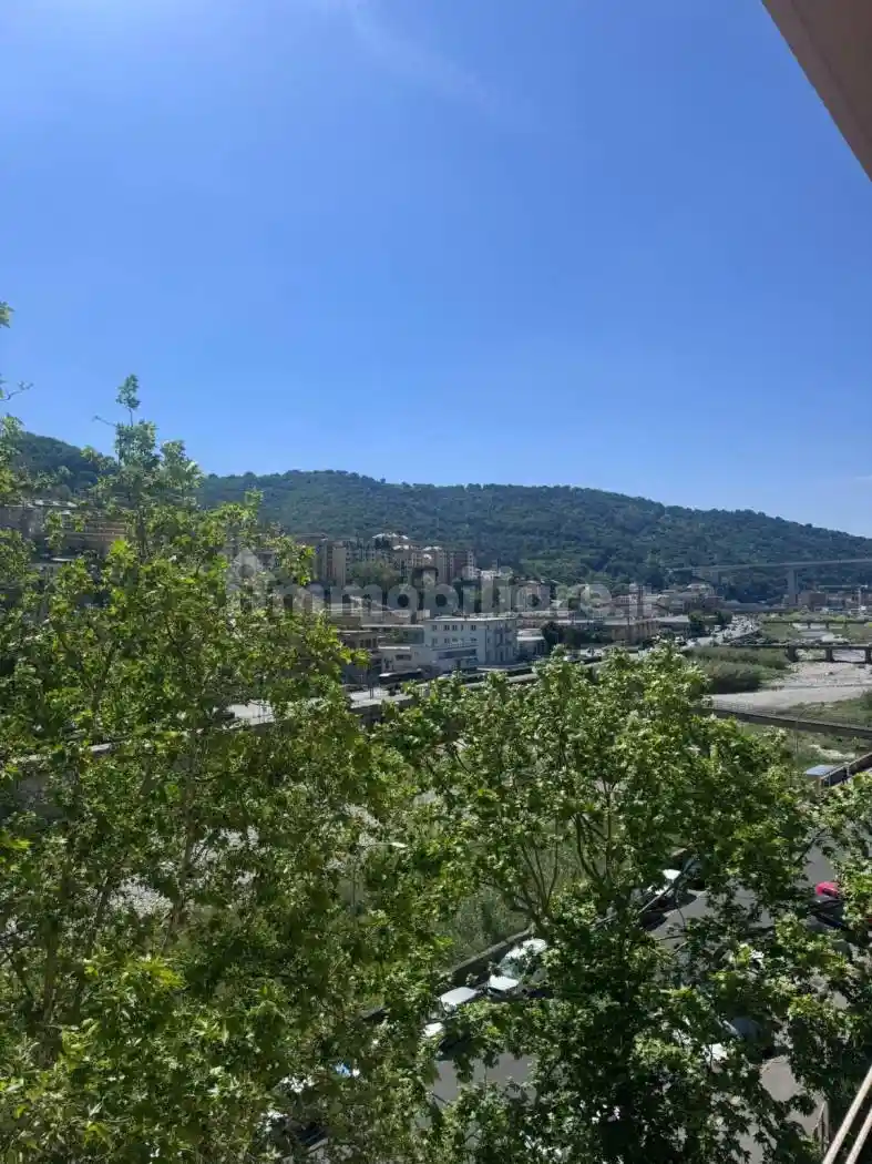 Appartamento in vendita a Genova
