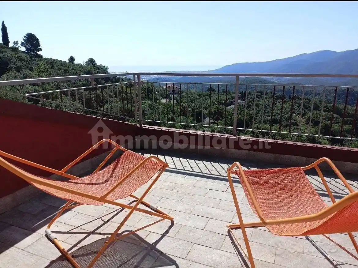 Appartamento in affitto a Arnasco