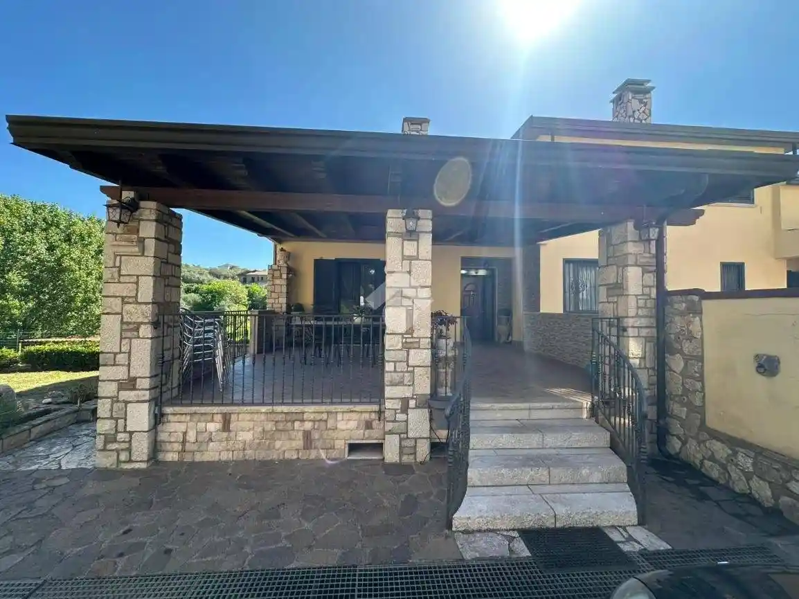 Casa indipendente in vendita a Montesarchio