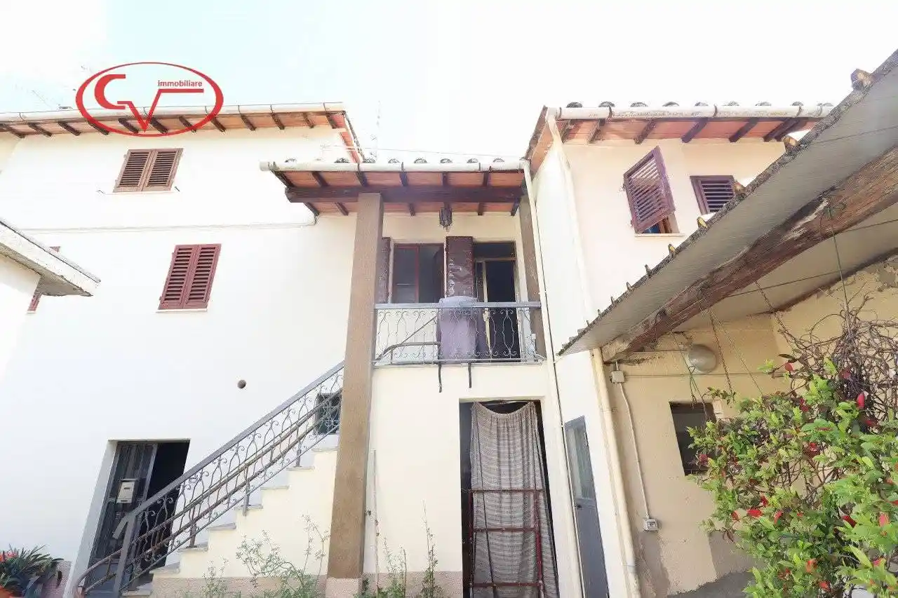 Casa indipendente in vendita a Montevarchi