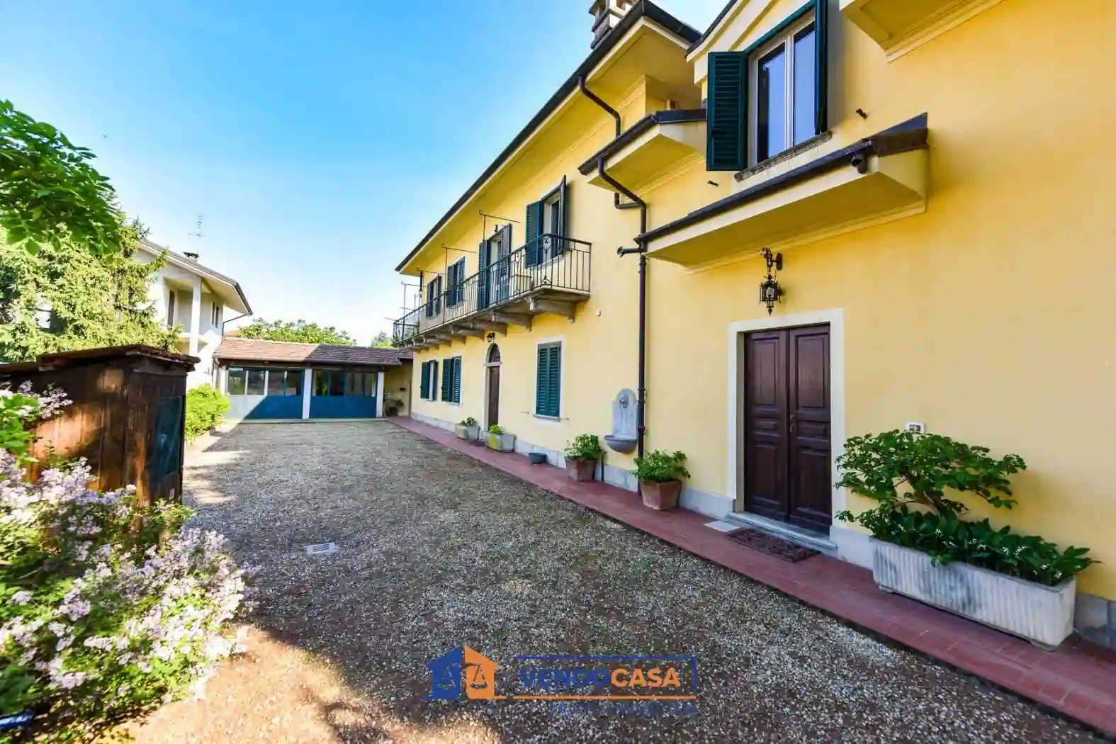 Villa - foto 2