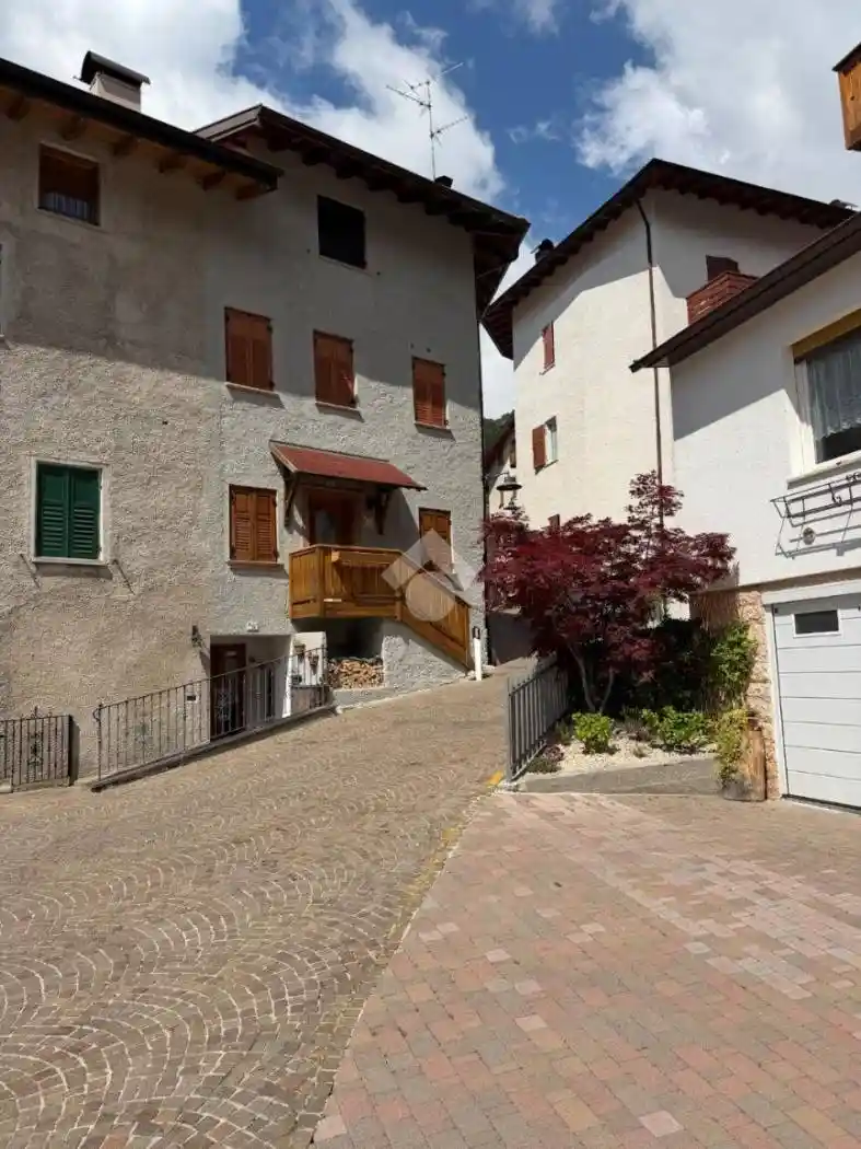 Appartamento in vendita a Molveno