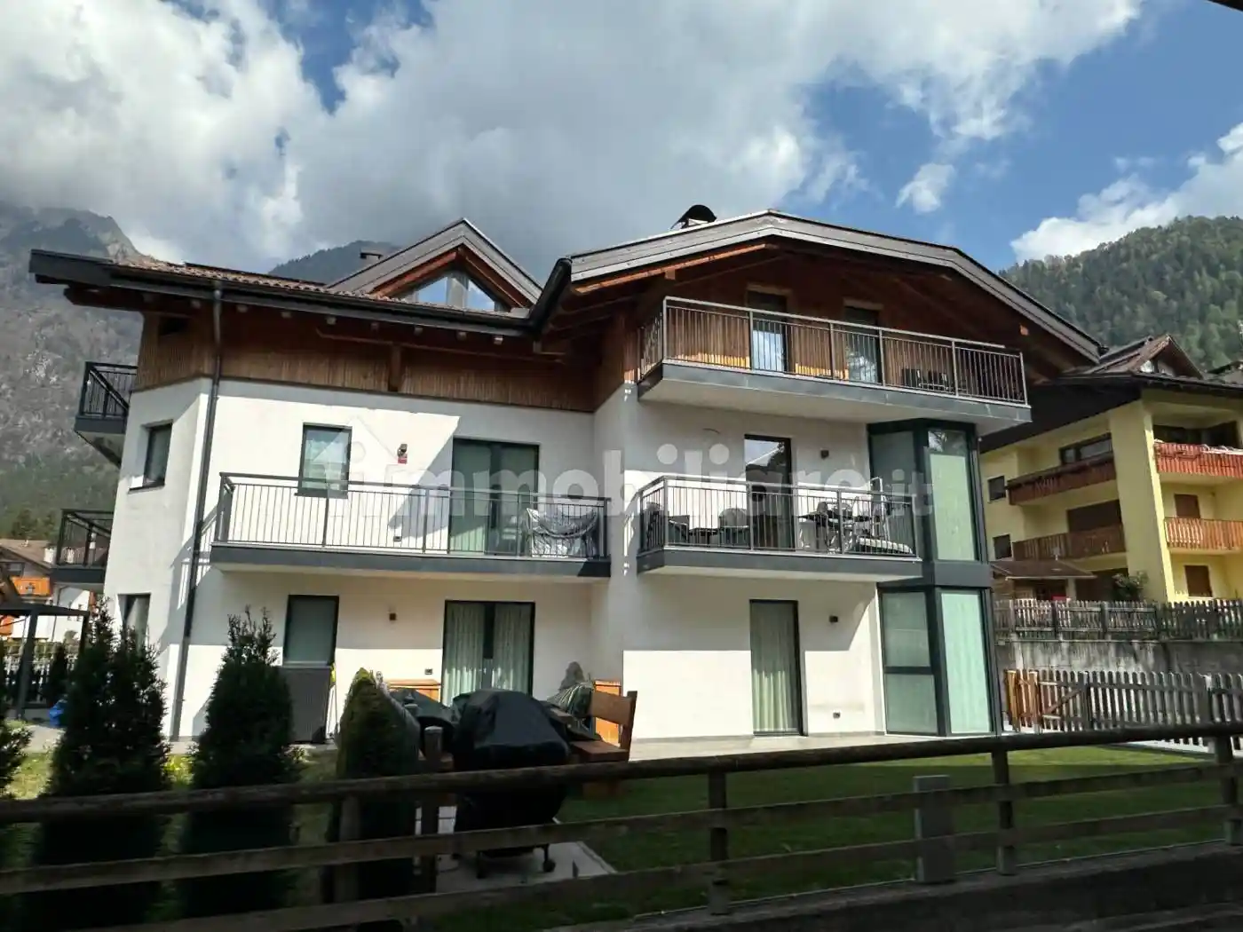 Appartamento in vendita a Carisolo
