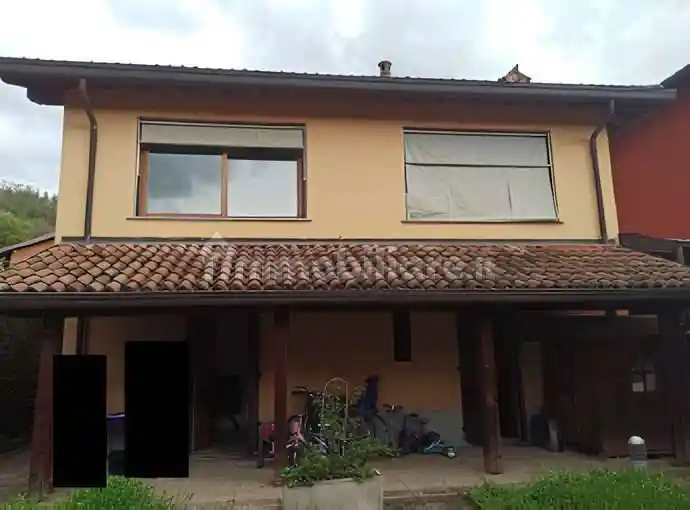 Appartamento in vendita a Longone al Segrino