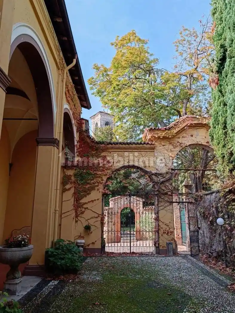 Rustico - Casale in vendita a San Giorgio Piacentino