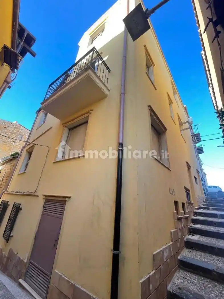Palazzo - Edificio in vendita a Agrigento