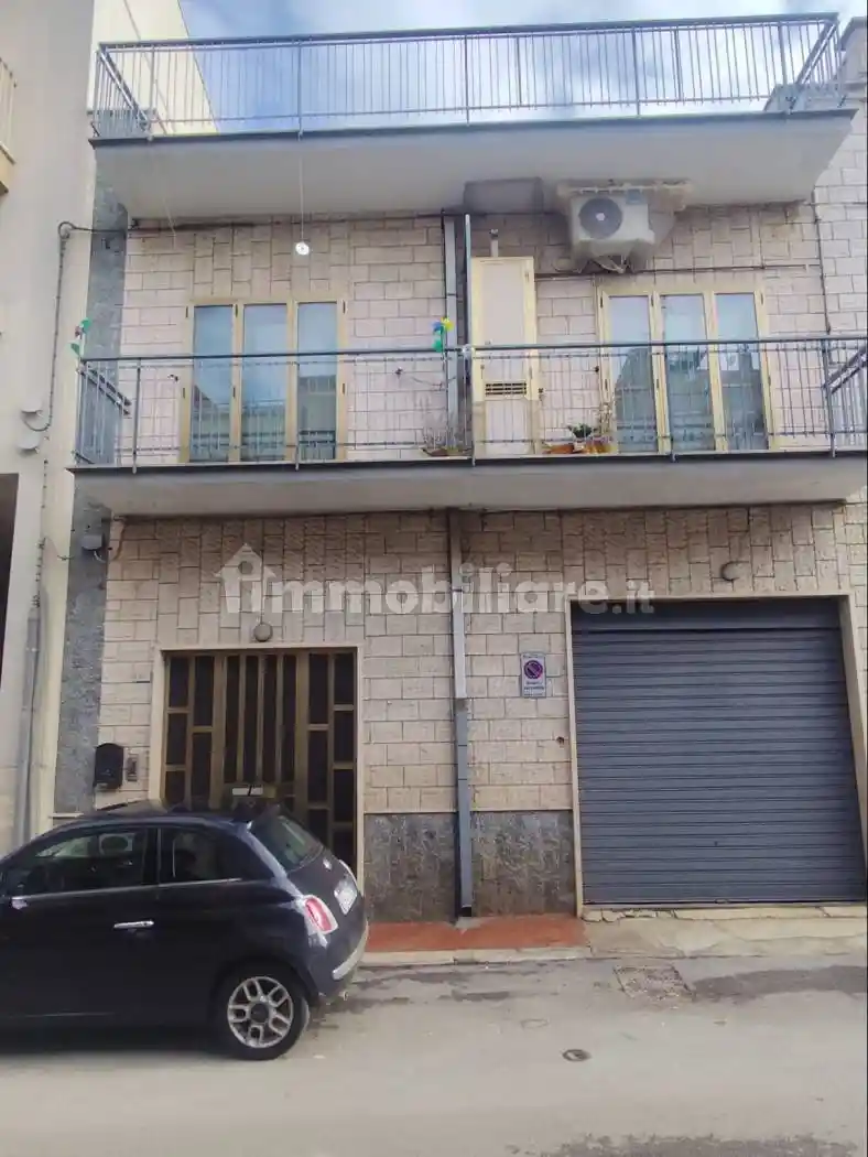 Casa indipendente in vendita a Acquaviva delle Fonti