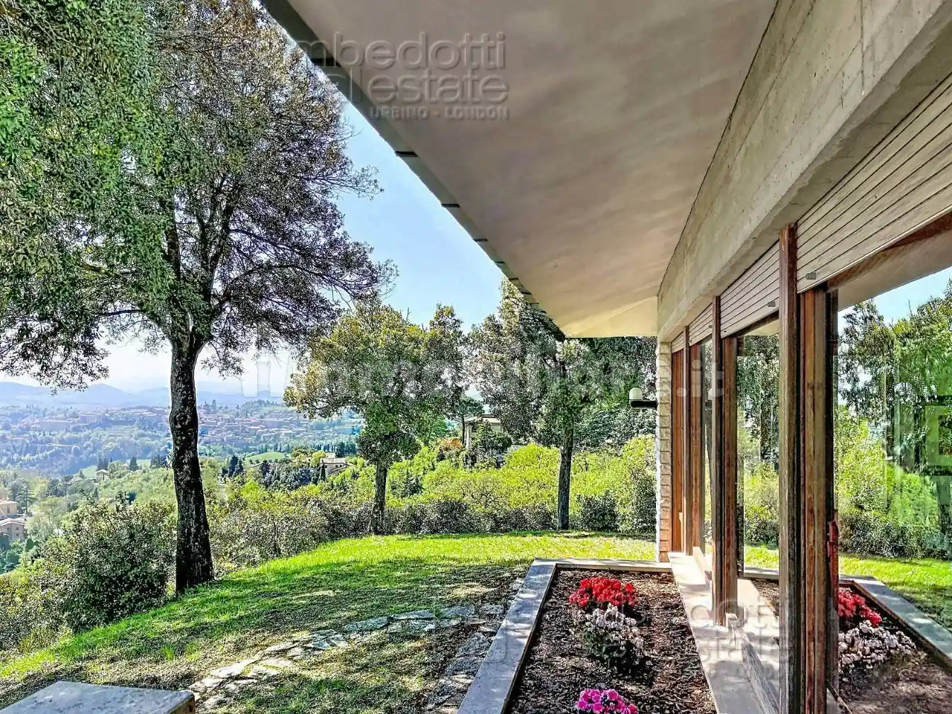Villa in vendita a Urbino