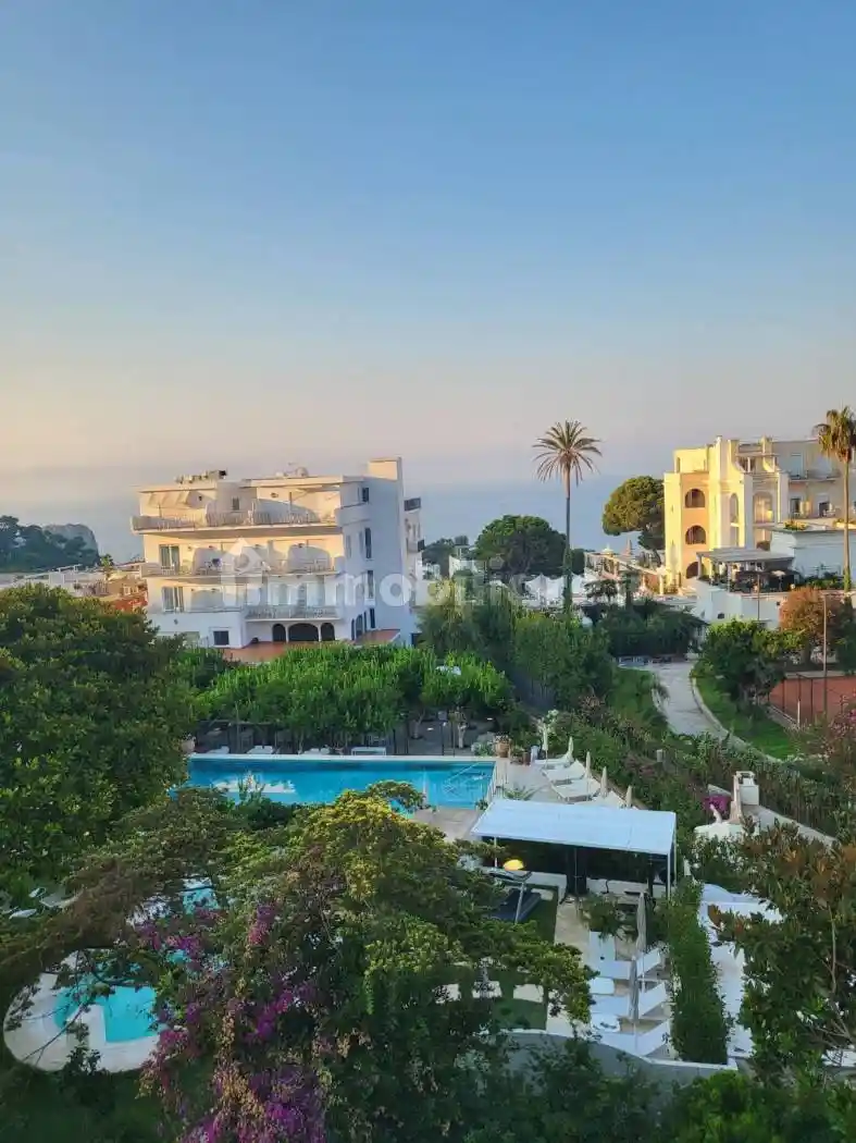 Appartamento in affitto a Capri