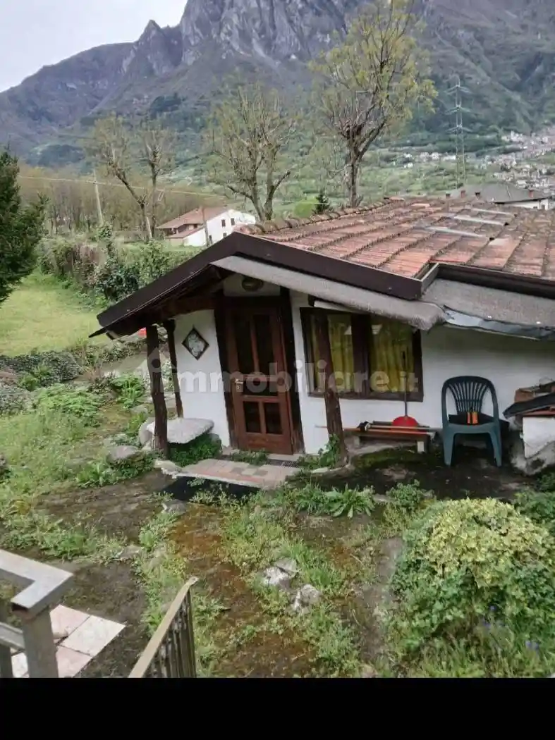 Villa in vendita a Ceto