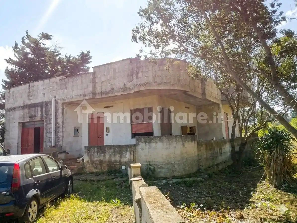 Rustico - Casale in vendita a Cutrofiano