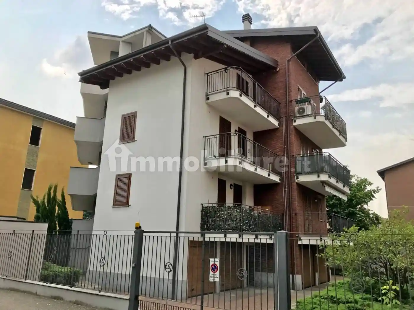 Appartamento in vendita a Bareggio