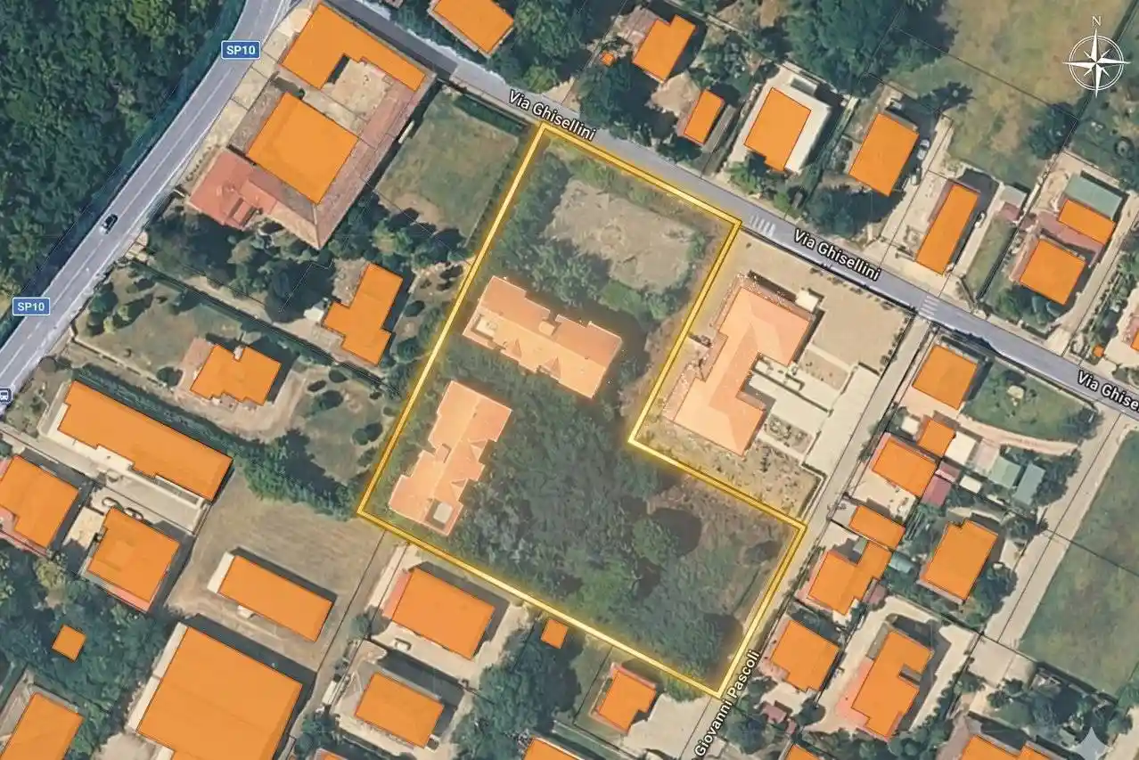 Palazzo - Edificio in vendita a Cento