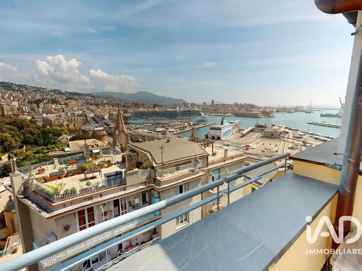Appartamento in vendita a Genova