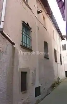 Appartamento in vendita a Ballabio