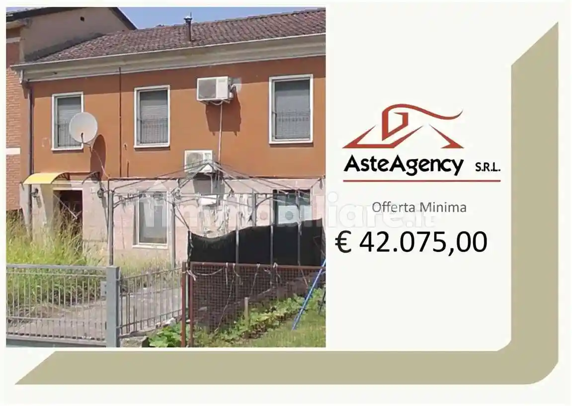Casa indipendente in vendita a Viadana