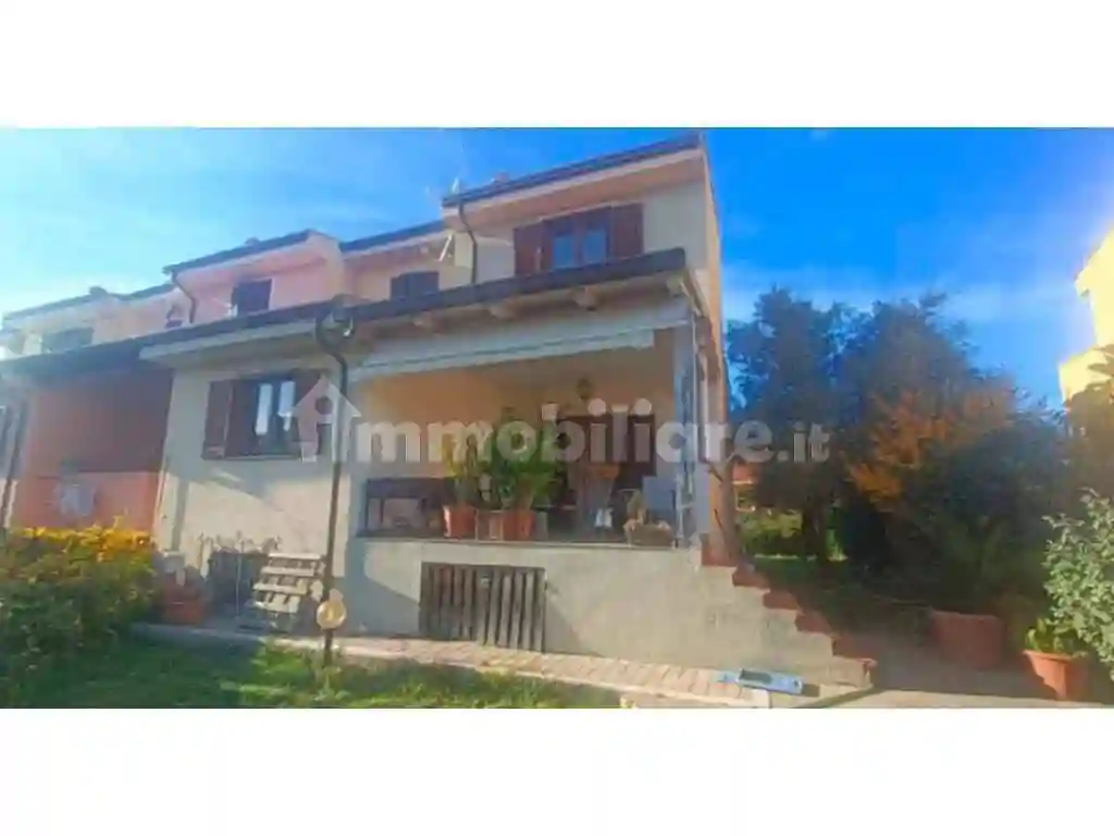 Villetta a schiera - foto 2