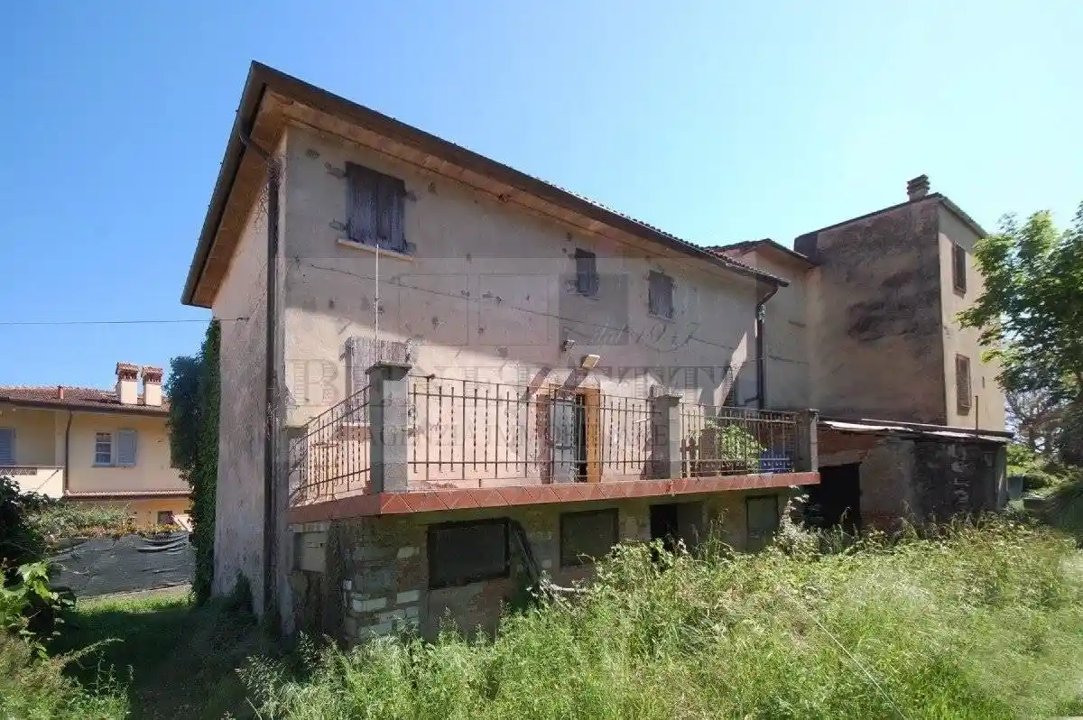 Rustico - Casale in vendita a Pietrasanta