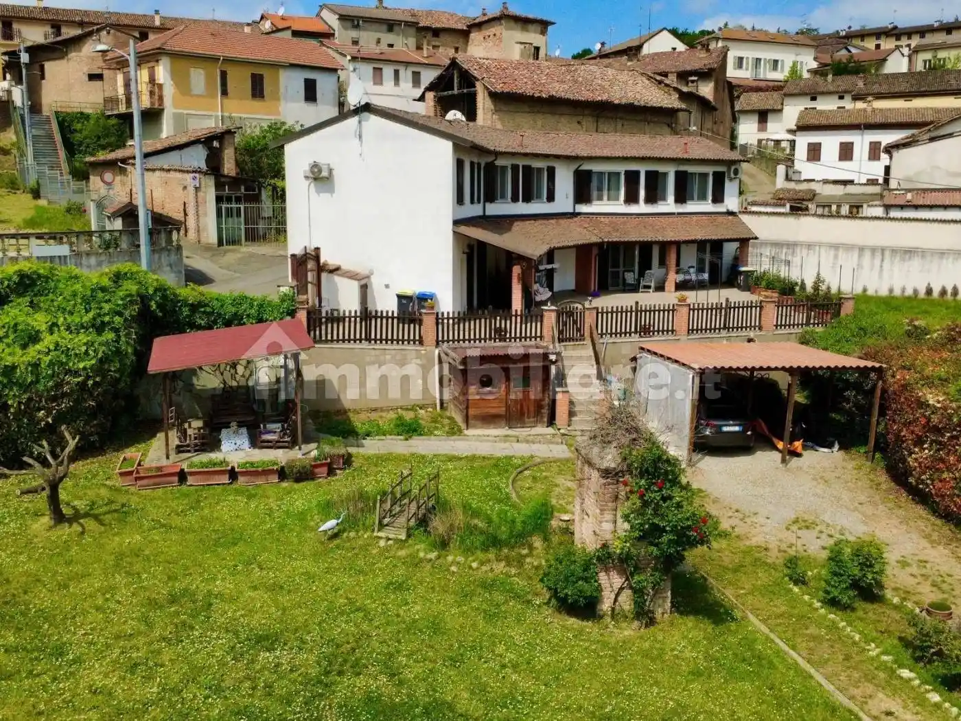 Villa in vendita a Pietra Marazzi