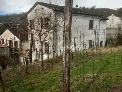 Villa in vendita a Licciana Nardi
