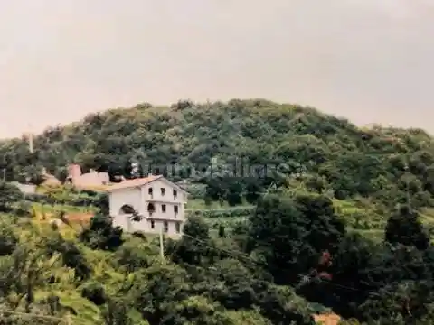 Villa in vendita a Fosdinovo