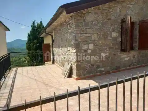 Villa in vendita a Aulla