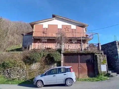 Villa in vendita a Fosdinovo