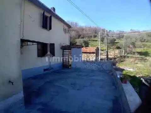 Villa in vendita a Tresana