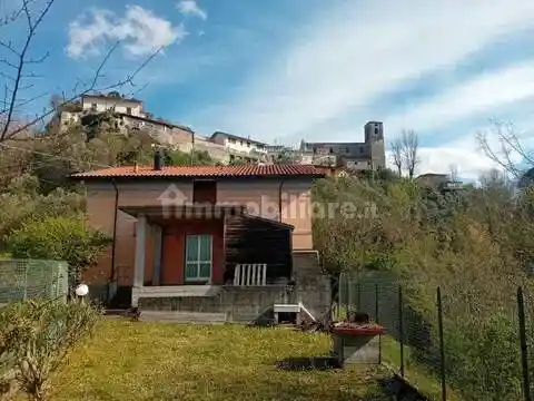 Villa in vendita a Aulla