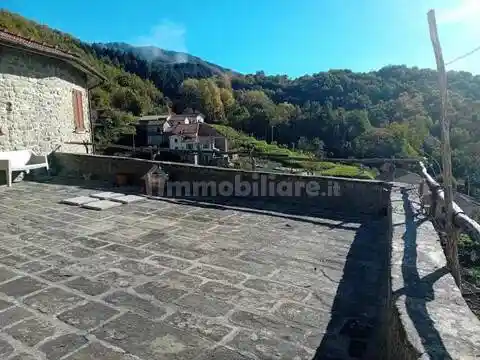 Villa in vendita a Bagnone