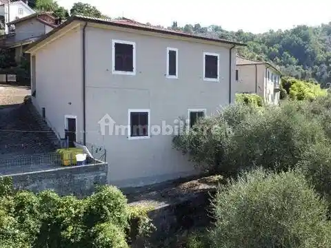 Villa in vendita a Fivizzano