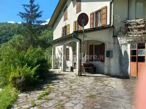 Villa in vendita a Fivizzano