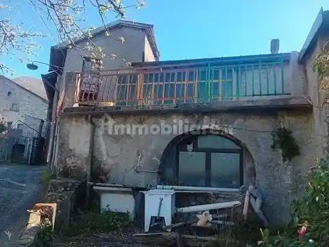 Villa in vendita a Filattiera