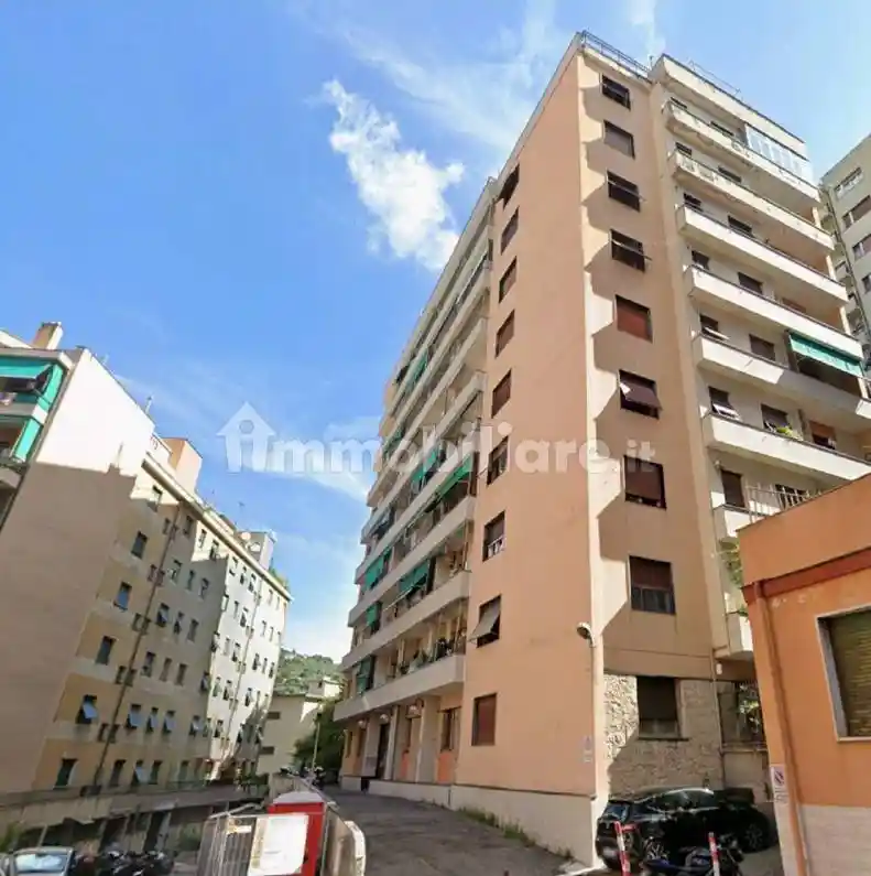 Appartamento in vendita a Genova