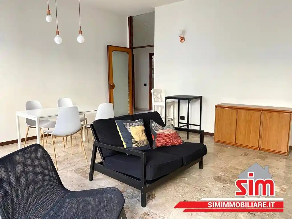 Appartamento in affitto a Novara