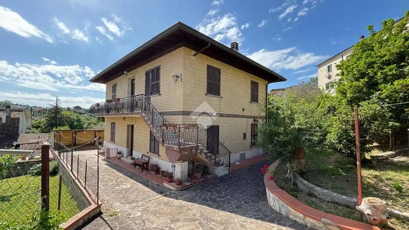 Casa indipendente in vendita a Monte San Giovanni Campano