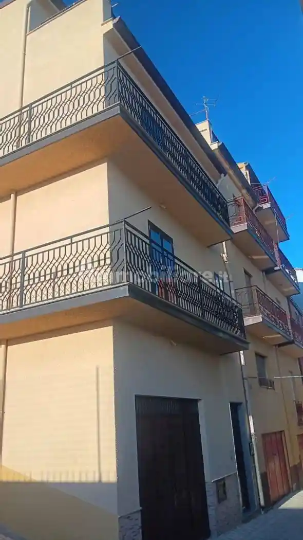 Casa indipendente in vendita a Prizzi