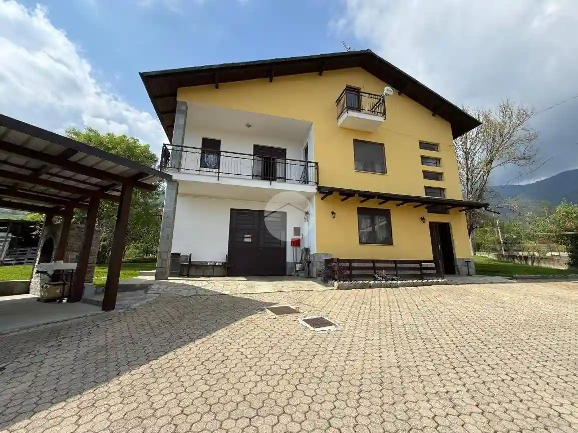 Villa - foto 2
