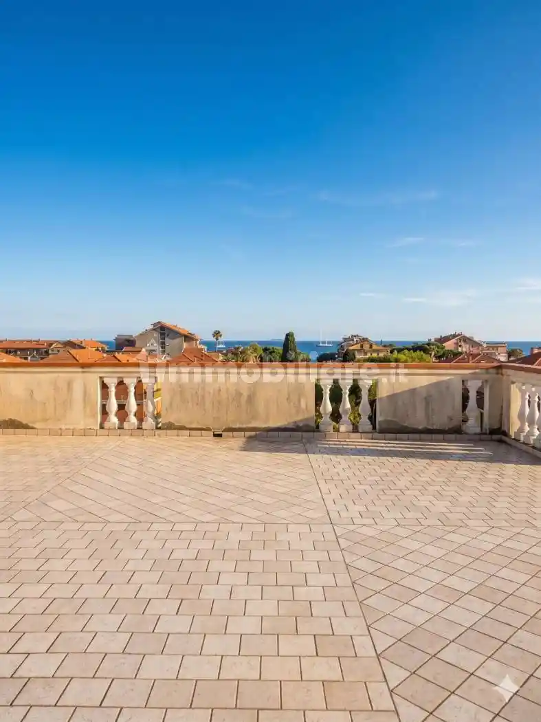 Casa indipendente in vendita a San Bartolomeo al Mare