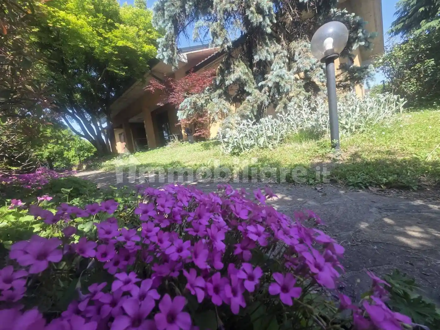Villa in vendita a Burago di Molgora