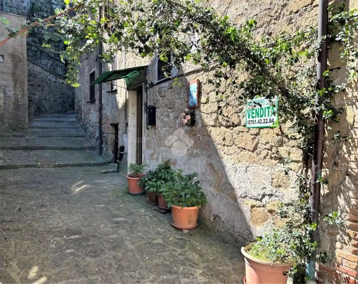 Appartamento in vendita a Grotte di Castro