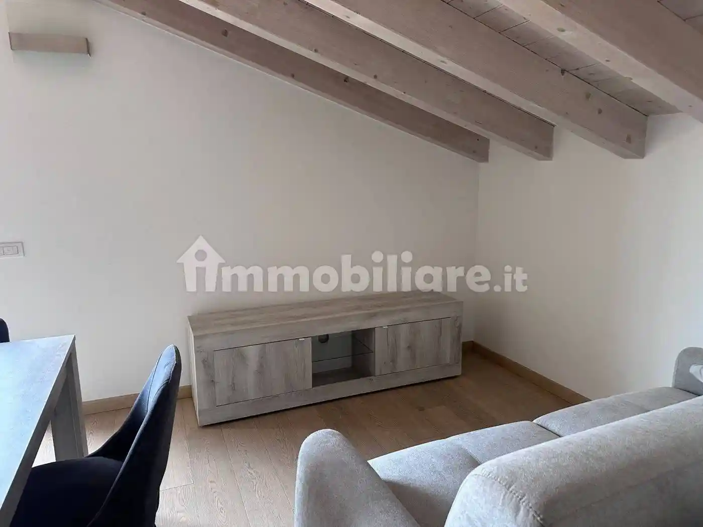 Appartamento in affitto a Mandello del Lario