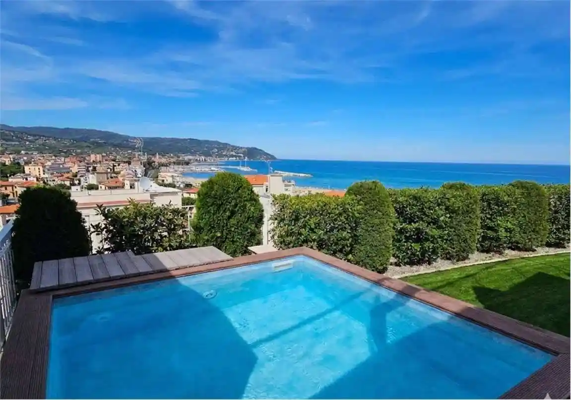 Villa in vendita a Diano Marina