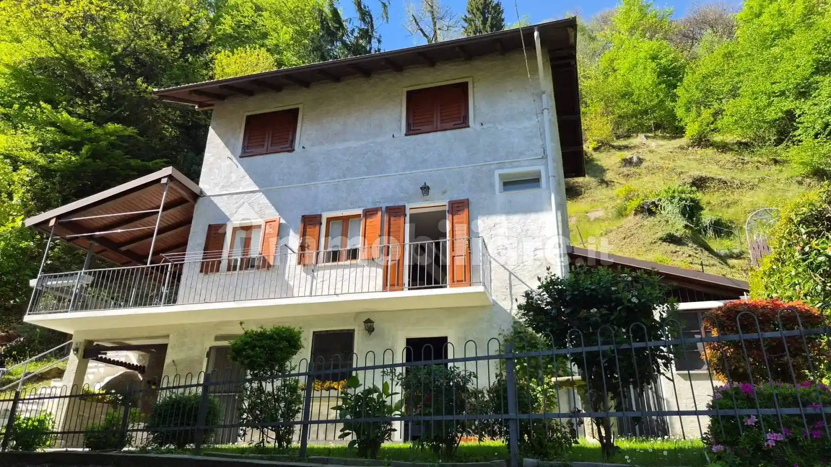 Villa in vendita a Cellio con Breia