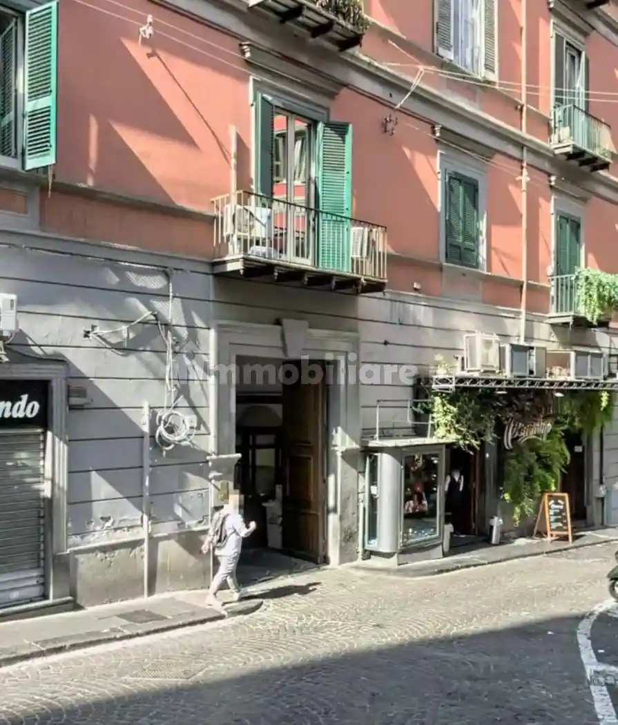 Appartamento in vendita a Napoli