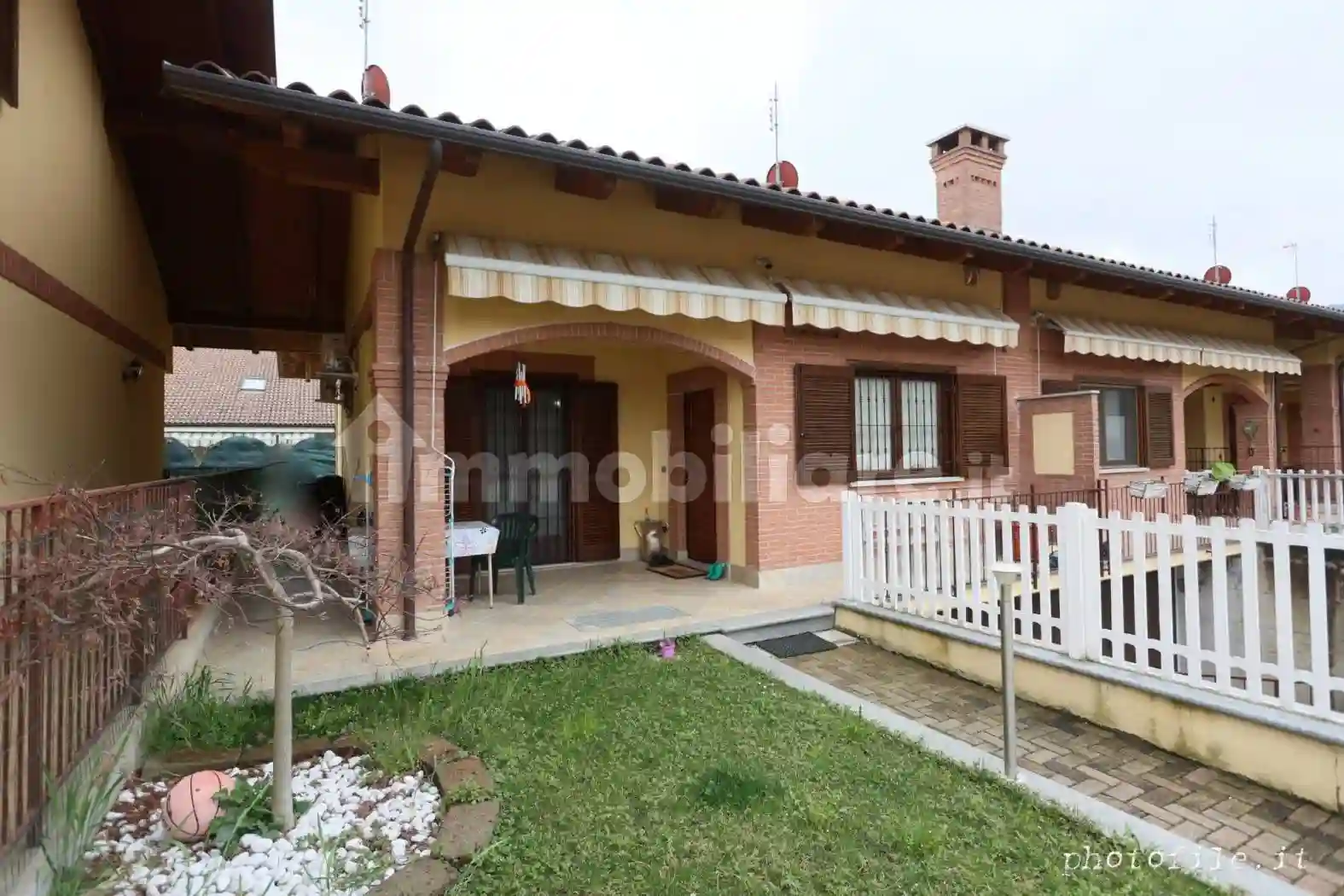 Villa - foto 2