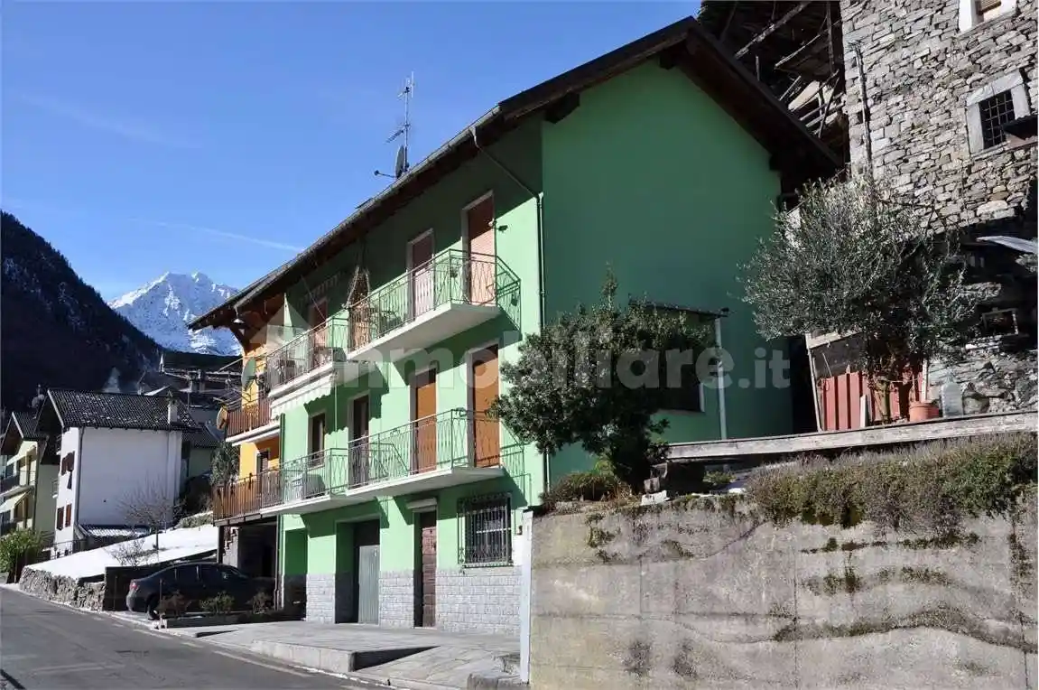 Appartamento in affitto a Borgomezzavalle
