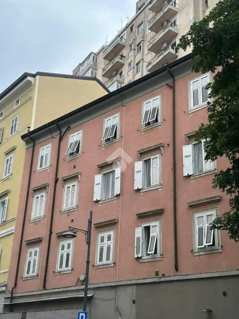 Appartamento in vendita a Trieste