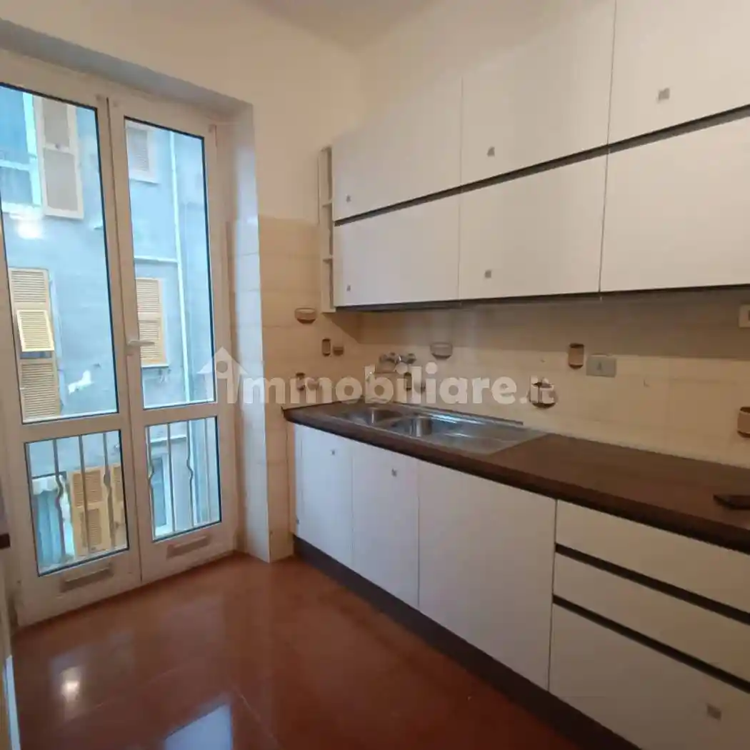 Appartamento in vendita a Genova